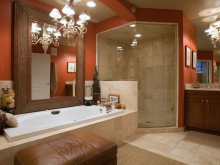 Oranžová koupelna v klasickém stylu